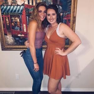 Meet your Posher, Chloe